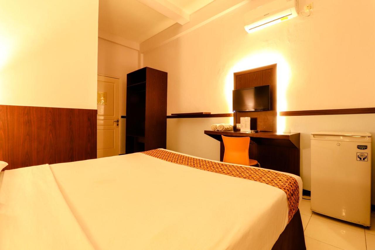 Hotel Jawa Сурабая Екстериор снимка