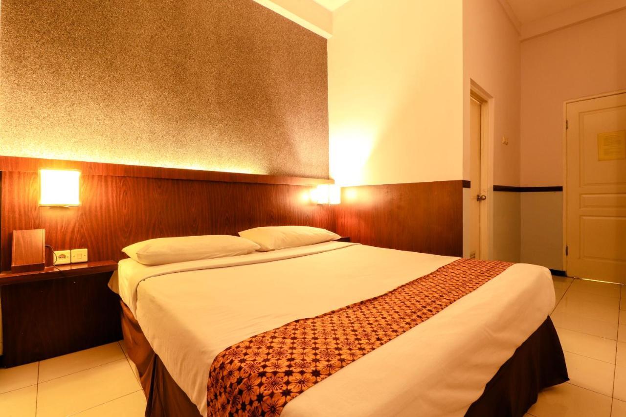 Hotel Jawa Сурабая Екстериор снимка